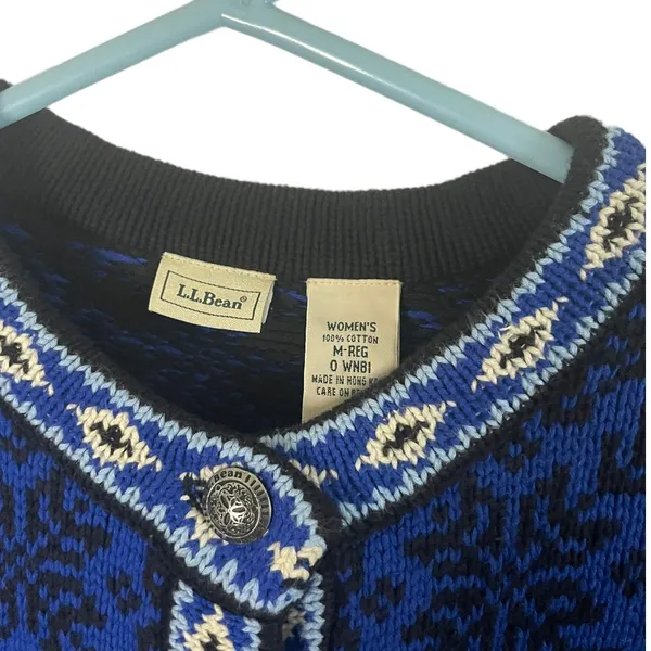 L.L. Bean Vintage Women's Medium‎ Fair Isle Winter Blue Knit Sweater Winter - Image 4