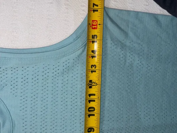 Lululemon Womens Breeze By Breathable Muscle Tank Top Size 6 Workout Running Gym - Image 5