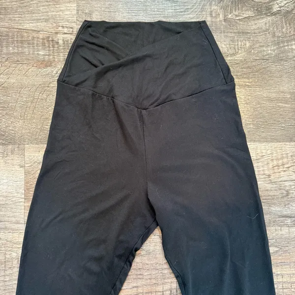 Fitz and Eddi Black Split Flare High Rise Leggings From Buckle Size Small - Image 3
