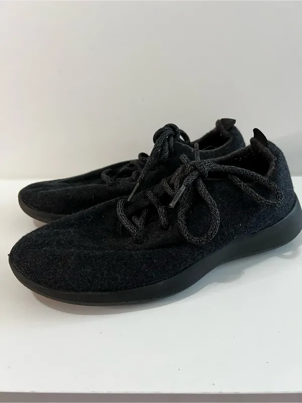 Allbirds Women’s WR Wool Runner Raven Dark Gray Merino Wool Shoes - Image 3