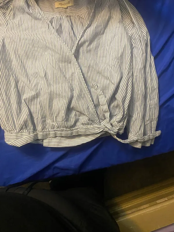 Women’s Madewell Blue and White Striped cropped shirt with tie - Image 3