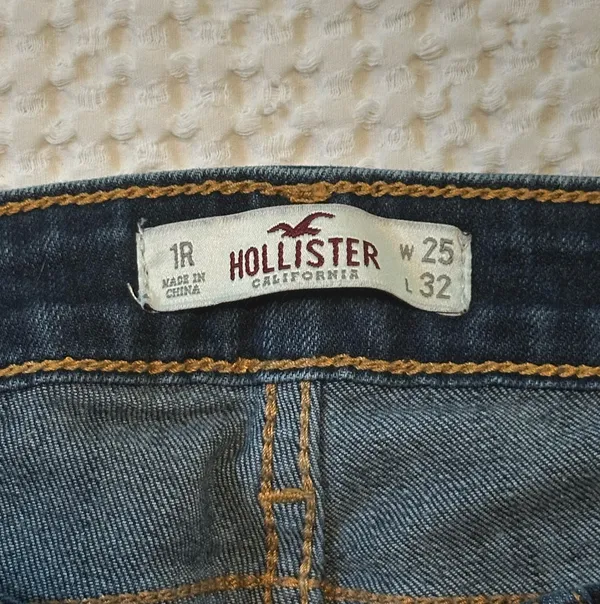 Hollister Straight-Leg Jeans - Image 3