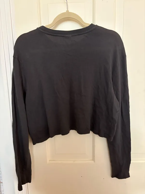 Urban Outfitters Crop Top Long Sleeve - Image 4