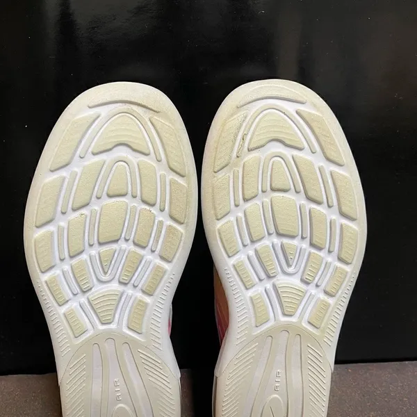 Nike Air Max Axis White / Pink Women's Running Shoes Size 8.5M - Image 15