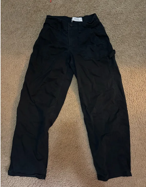 Hollister Low-Rise Taper Baggy Cargo Pants - Image 2