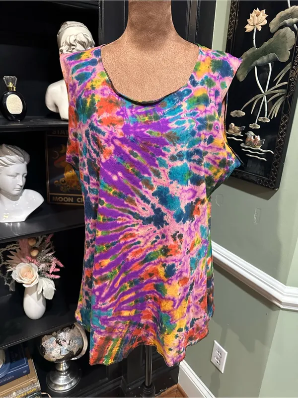 Karma Circle USA Sleeveless Dye Top – Multicolor Swirl – Size L/XL - Image 2