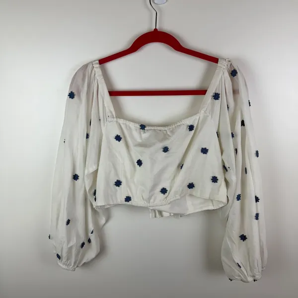 Farm Rio Blue Flowers‎ Crop Top Large White Floral Embroidered Tie Front Beachy - Image 6