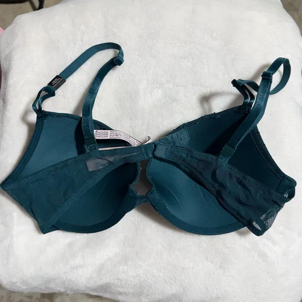 Victoria's Secret Bra - Image 4