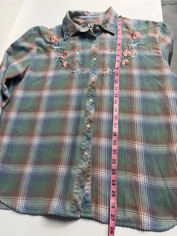 Vintage cottagecore soft girl cowgirl western embroidered grandma button shirt - Image 10