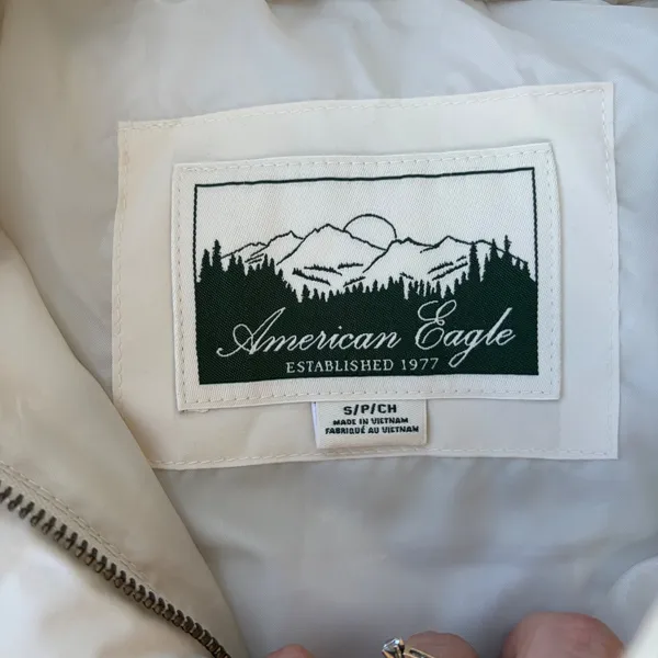 American Eagle Cream Hooded Puffer Vest Small Off White Quilted Snap Front 09/22 - Image 3