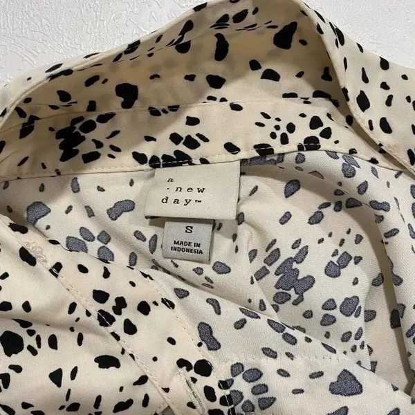 A New Day Dalmatian Dot Print Button-Up Blouse | Size Small - Image 3