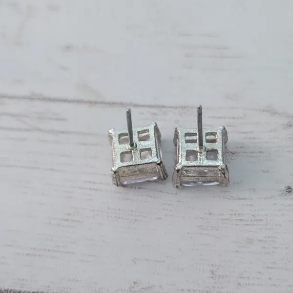 Vintage Stud Earrings Clear Square Gem 3/8" Silver - Image 7