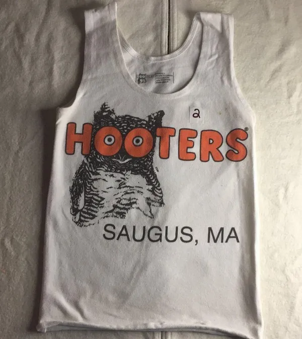 B26 #2 Hooters Girl Worn Uniform Tank & New Shorts from Saugus MA Size XS - Image 3