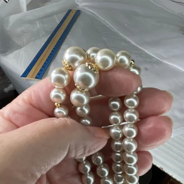 Vintage faux glass pearls 24” & beaded tassel. - Image 8