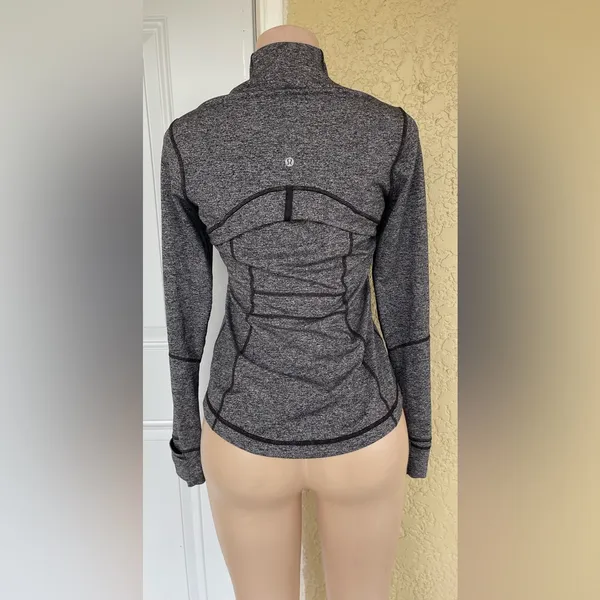 lululemon athletica Gray Jacket - Image 3