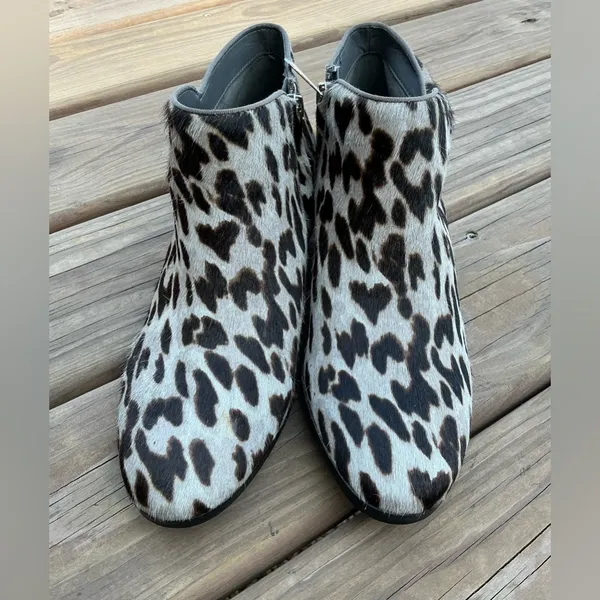 Sam Edelman real leather booties 🐯🐯 - Image 8