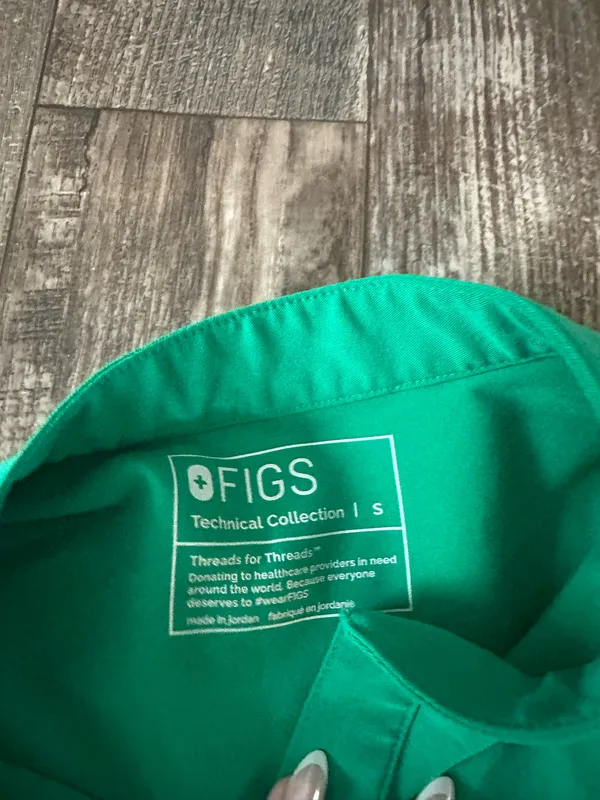 FIGS Scrubs Set - Image 7