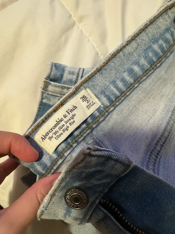 Abercrombie Jeans - Image 9
