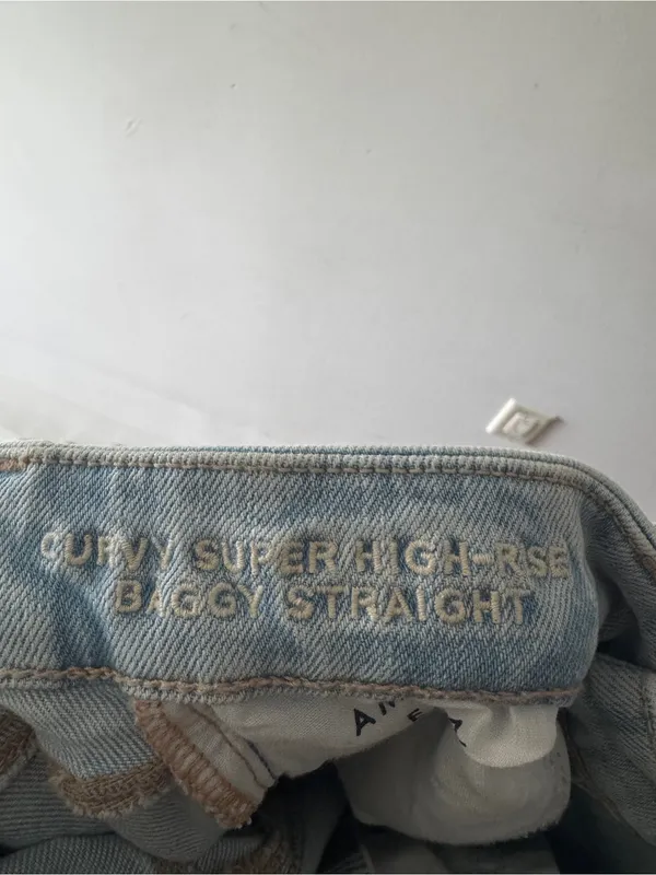 American Eagle Strigid Curvy Super High-Rise‎ Baggy Straight Leg Jeans Size 0 - Image 8