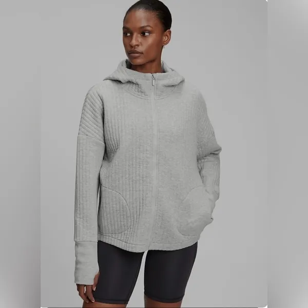 Gap Fit Jacquard Quilted Oversized Full-Zip Hoodie - Image 2