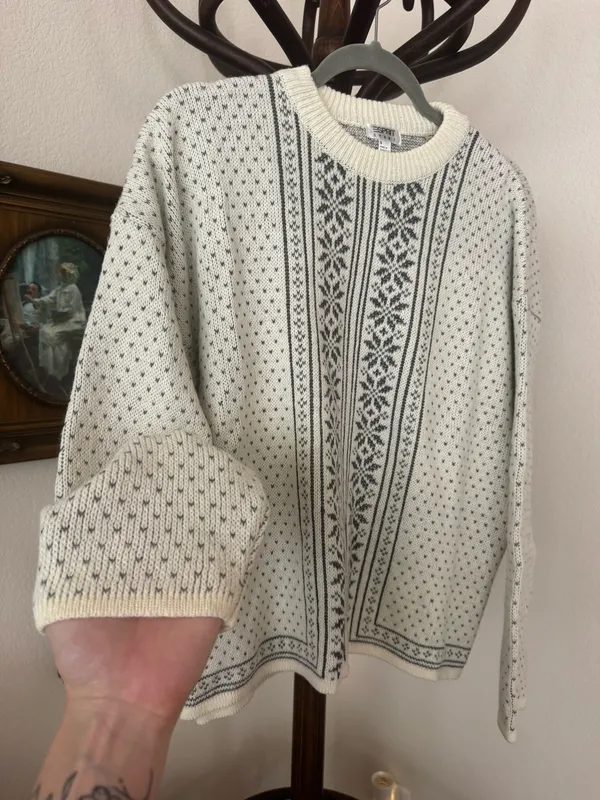 Vintage Crewneck Wool Blend Knit Sweater - Image 2