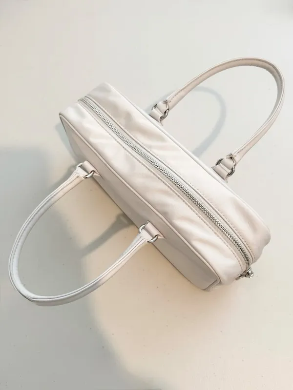 Wilfred Aritzia Lina Bag Ivory Matte Pearl Satin Bowler Zip Handbag 90s Coquette - Image 8