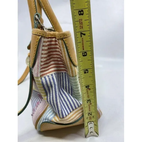 dooney and bourke handbag w strap multicolor canva - Image 4