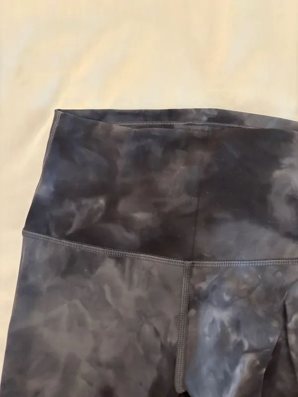 Lululemon Wunder Under Leggings - Image 3