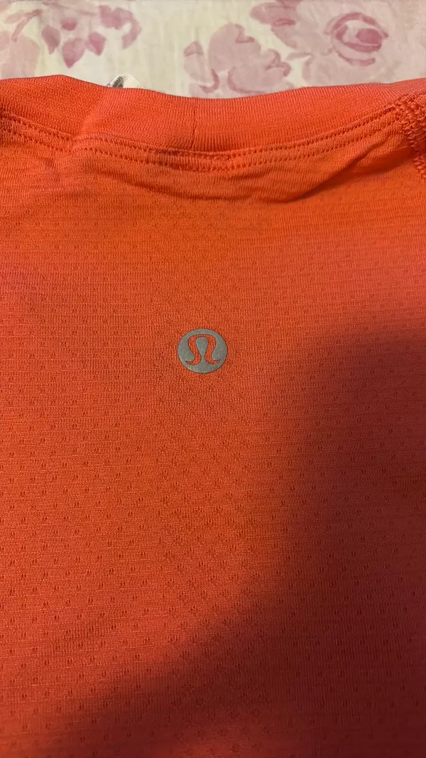 Lululemon Swiftly Tech Long Sleeve - Image 4