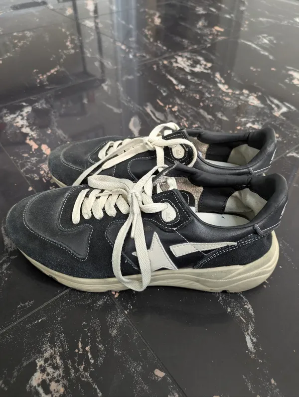 Golden Goose Deluxe Brand Running Sole In Black Nappa And Suede Sneakers - Image 4
