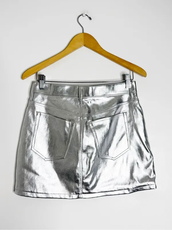 Abercrombie & Fitch Silver Metallic Mini Skirt Size 4 NWT - Image 3