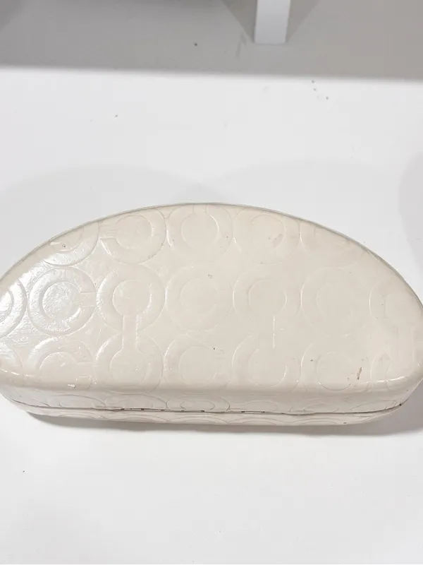Coach Clamshell Patent Leather Sunglasses Case Holder Accessory - Image 3