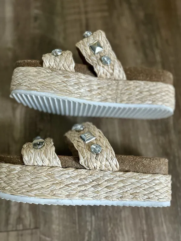 Steve Madden Platform Gemstone Sandals Jewel Embellished Size 7 - Image 9