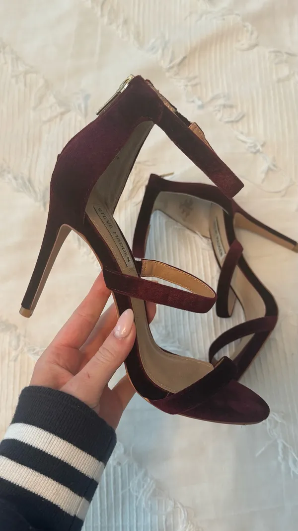 Steve Madden Velvet heels - Image 2