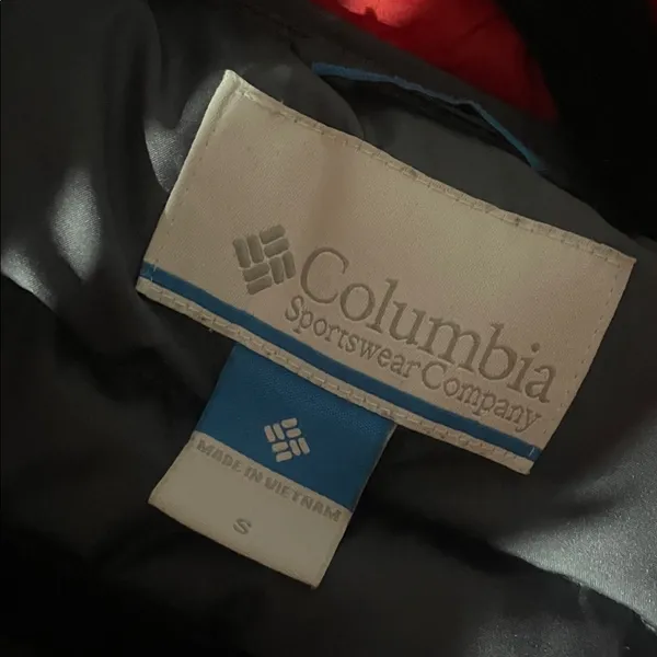 Columbia Red Puffer Jacket unisex - Image 6