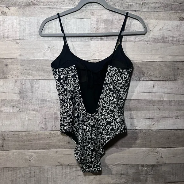 Boden Black & White Patterned Scoop Neck Tie Back One Piece Swimsuit - Image 7