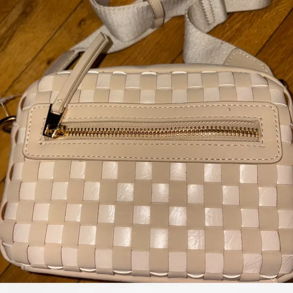 Cream crossbody bag - Image 2