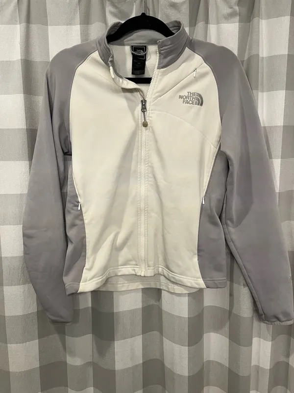 The North Face Women’s White and Light Gray Zip Front Fleece Jacket - Image 5