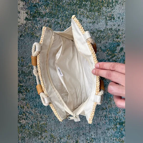 Vintage straw floral crochet tote purse - Image 7