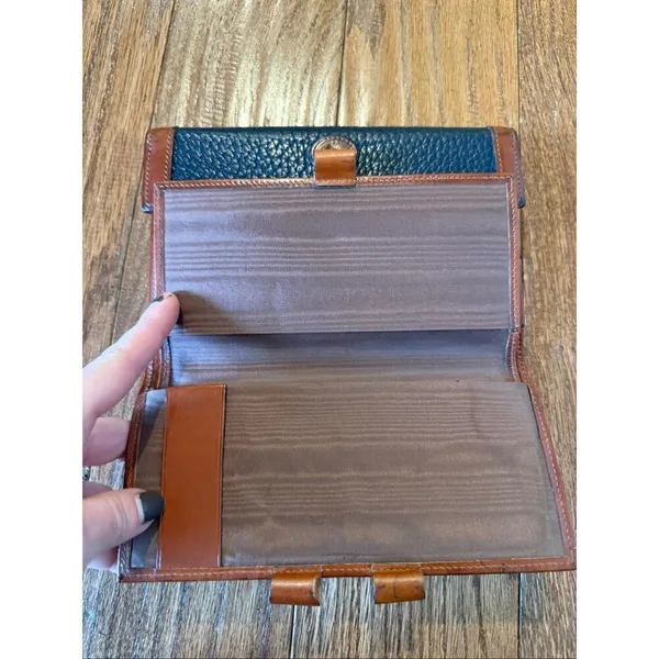 Dooney & Bourke pebbled vintage black and brown leather wallet medium - Image 4