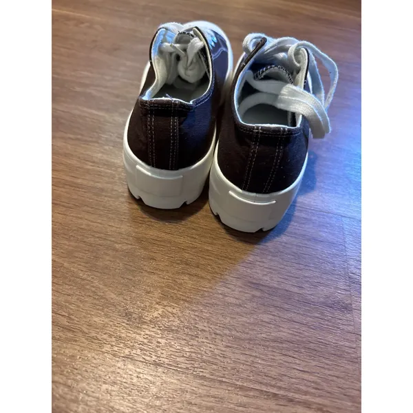 Cushionaire Vasco Brown Canvas Platform Sneaker Lug Sole Womens 8.5M‎ Low Top - Image 3
