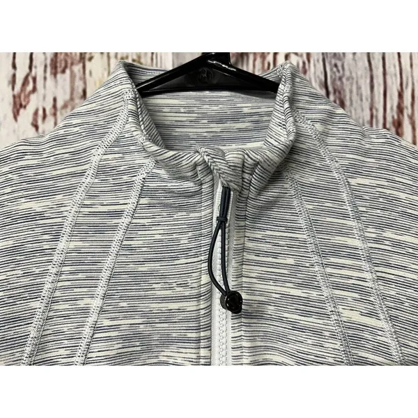 Lululemon Define Full Zip Up Jacket - Wee Are From Space Blue Striped - Size 6 - Image 5