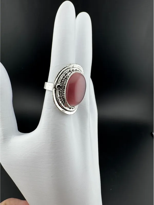 Unique Oval Pink Purple Stone Silver Tone Adjustable Ring - Image 2