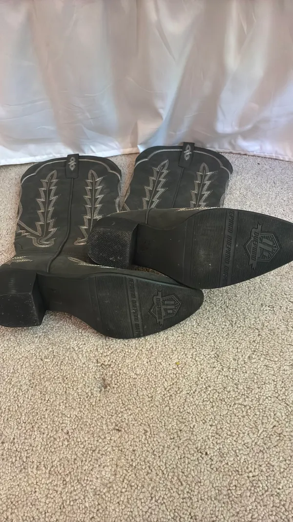 Grey/black Cowgirl Boots - Image 2
