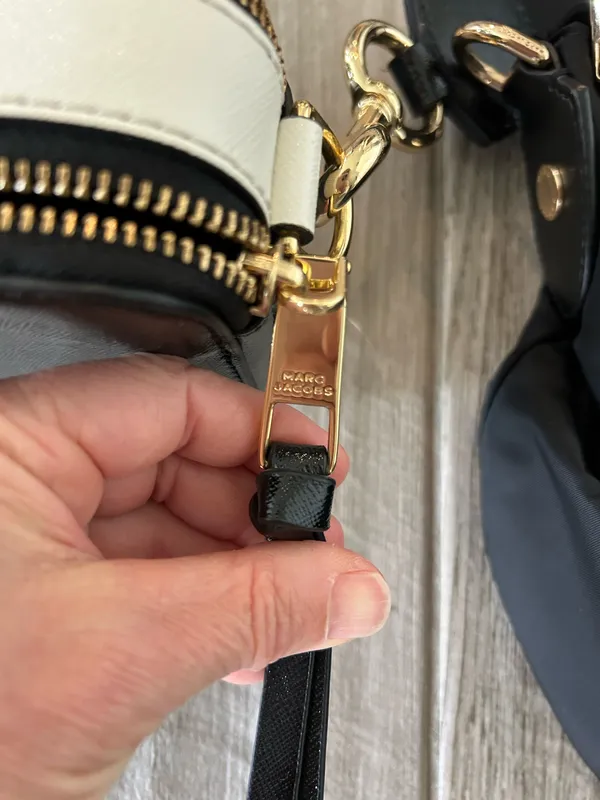 Marc Jacobs Crossbody Snapshot Bag - Image 4