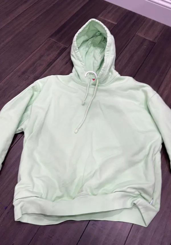 Aritzia Green TNA Hoodie - Image 3