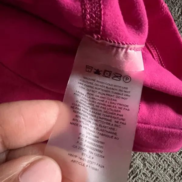 Aritzia Golden Fuchsia Crop Top - Image 5