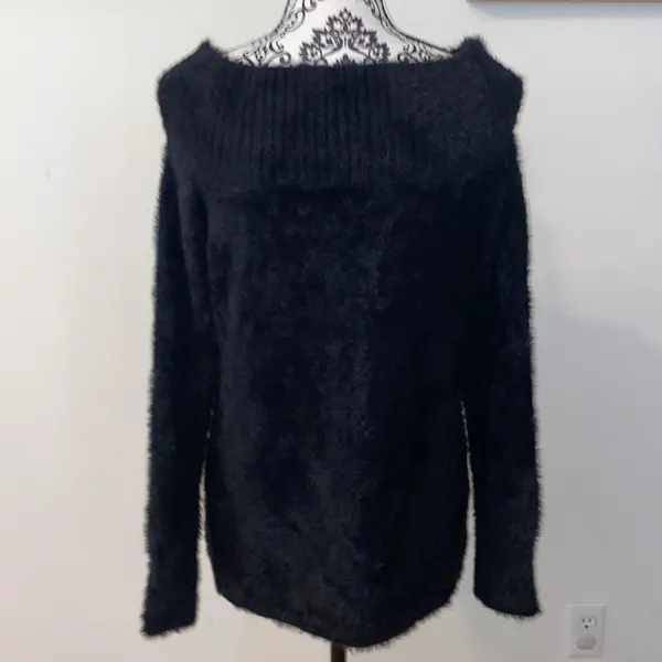 LOFT Women’s Soft Off The Shoulder Sweater Size Medium - Image 5