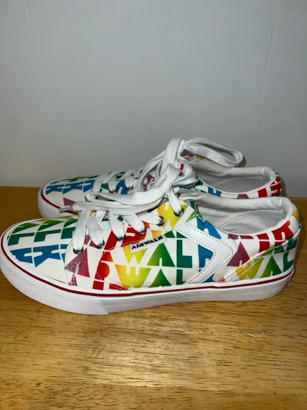 Airwalk Multicolor Graphic Lace-Up Sneakers - Image 4