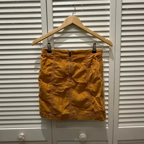 Free People‎ mustard corduroy mini skirt size 2 - Image 3